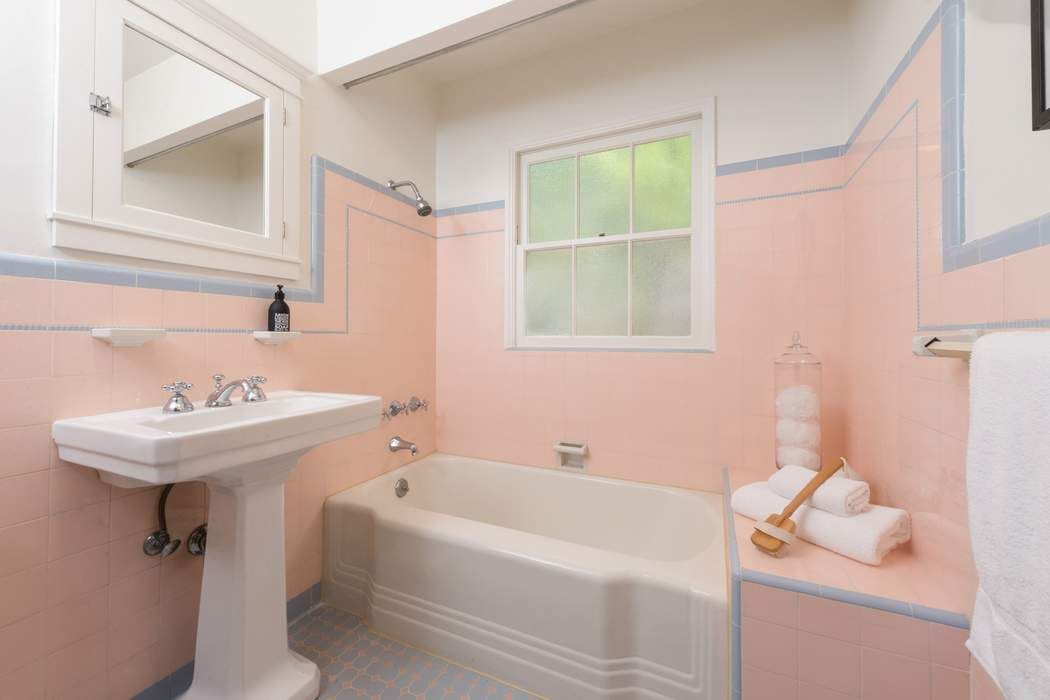 2763 Outpost Drive Los Angeles, CA 90068