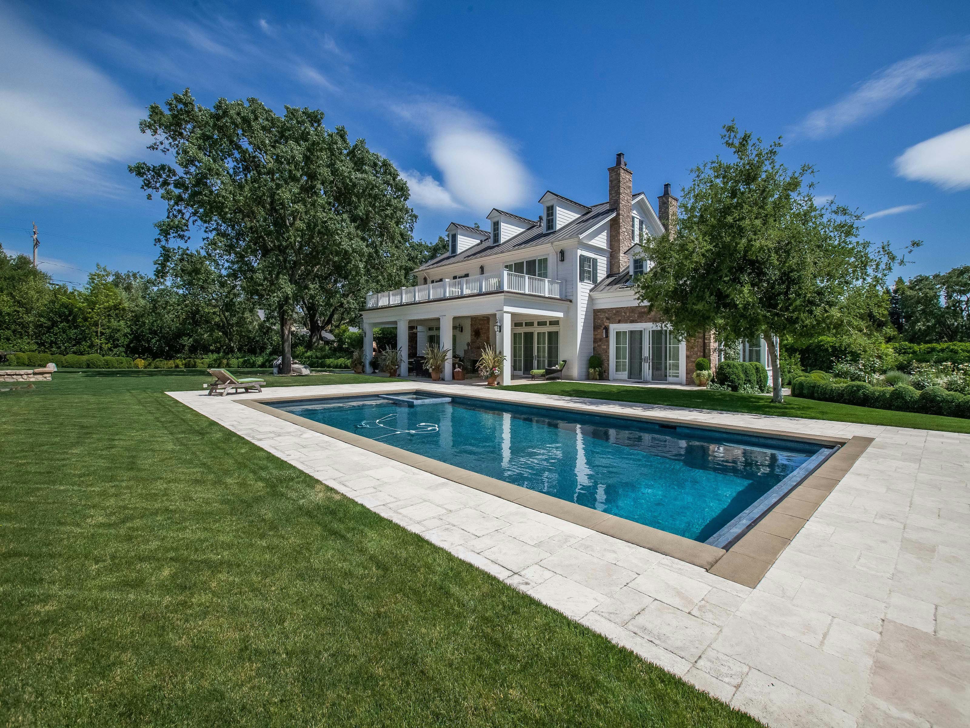19765 Seventh Street East Sonoma, California, United States
