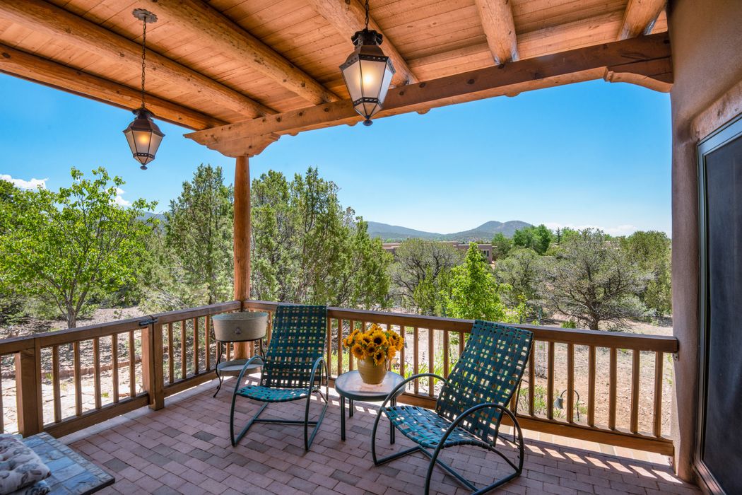 520 Camino Los Altos Santa Fe Nm 87501 Sotheby S International