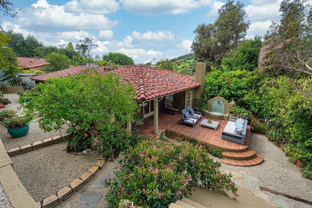 2763 Outpost Drive Los Angeles, CA 90068