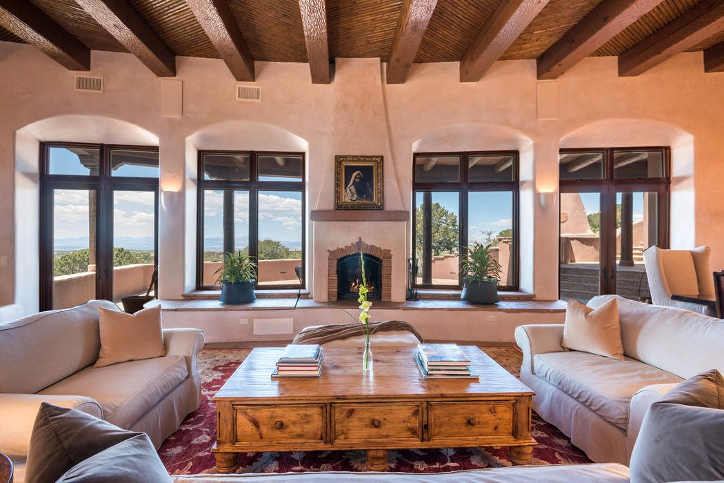 1062 Sierra Del Norte, Santa Fe, NM 87501 Sotheby's International