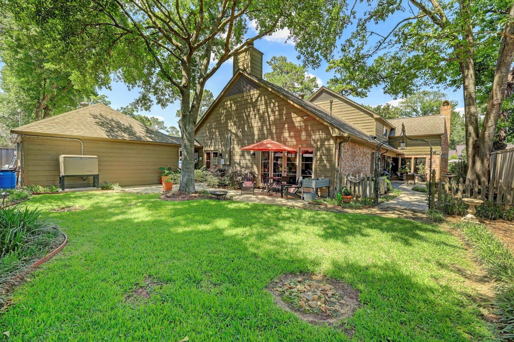 10027 Briar Drive, Houston, TX 77042