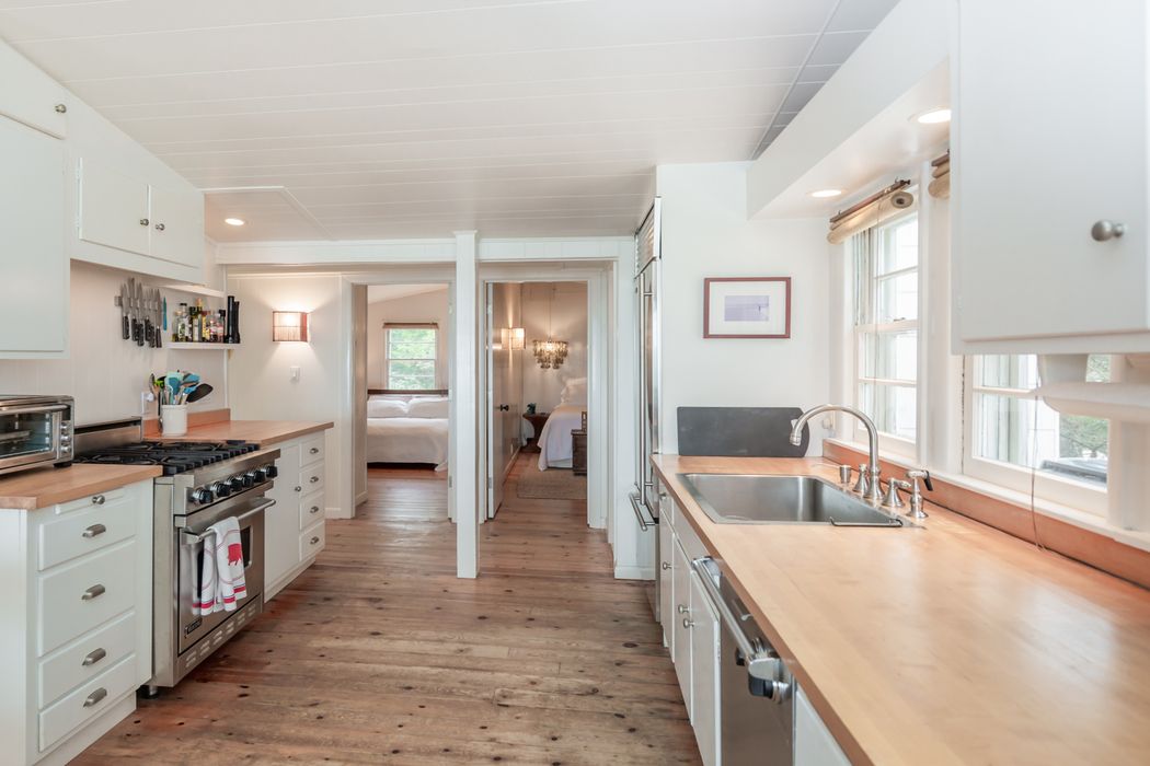 231 Gerard Drive, East Hampton, NY 11937 Sotheby's International