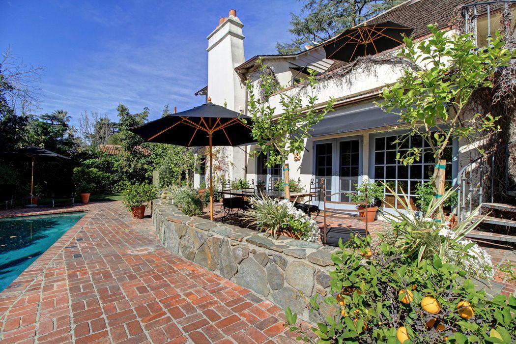 233 Hillside Road, South Pasadena, CA 91030 Sotheby's International