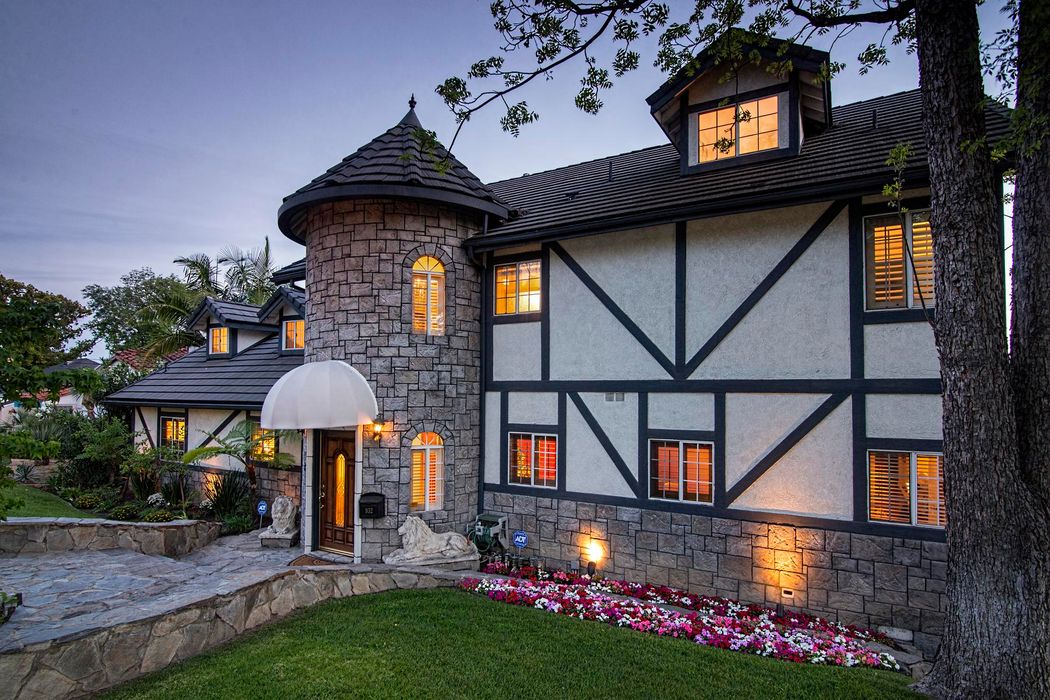 932 West Road, Glendale, CA 91202 Sotheby's International