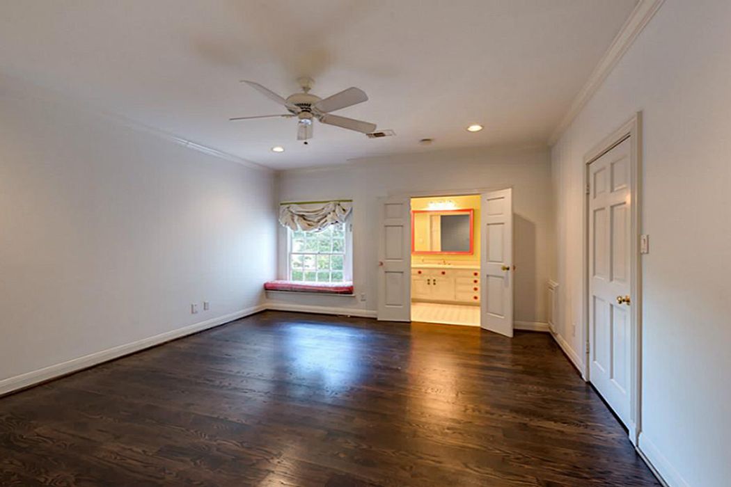 6007 Green Tree Road, Houston, TX 77057 Martha Turner Sotheby's