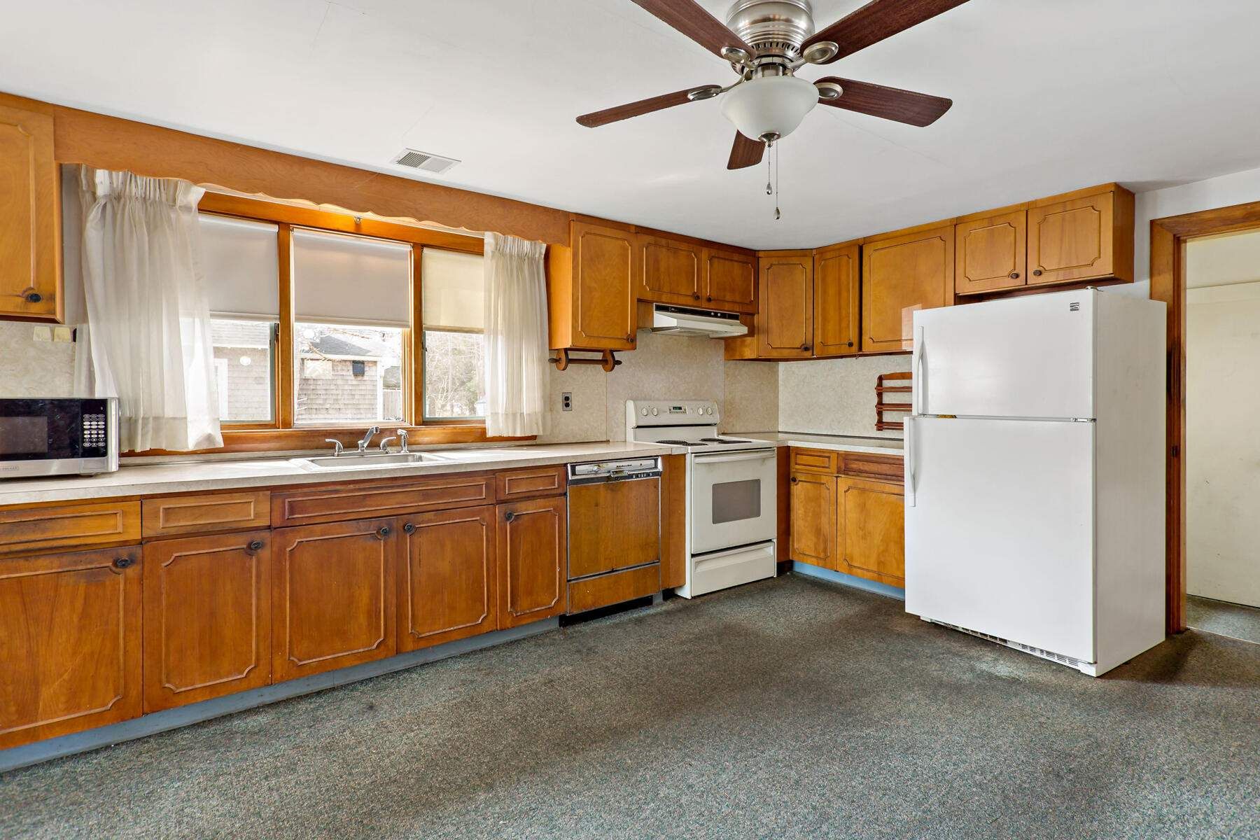 404 Sandwich Road, East Falmouth, MA 02536