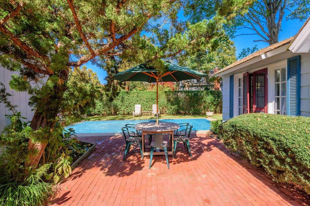 391 Hill Street, Southampton, NY 11968 Sotheby's International Realty