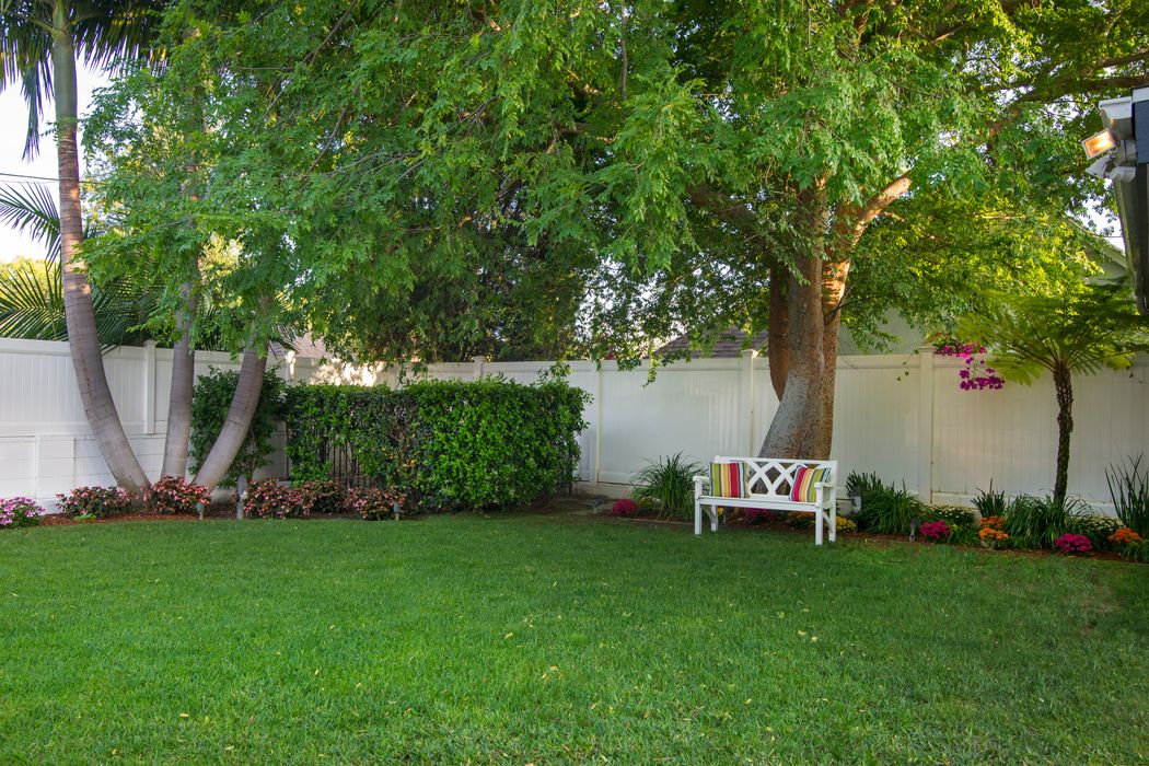 932 West Road, Glendale, CA 91202 Sotheby's International