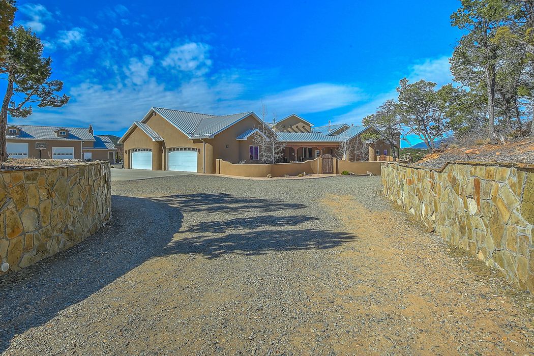 76 Via Sedillo, Tijeras, NM 87059 Sotheby's International Realty, Inc.