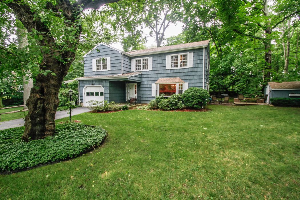 41 Leonard Avenue, Riverside, CT 06878 Sotheby's International Realty
