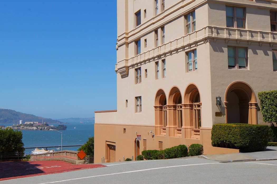 1090 Chestnut St 2, San Francisco, CA 94109 Sotheby's International