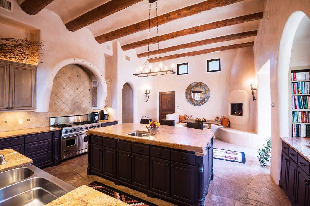 1062 Sierra Del Norte, Santa Fe, NM 87501 Sotheby's International