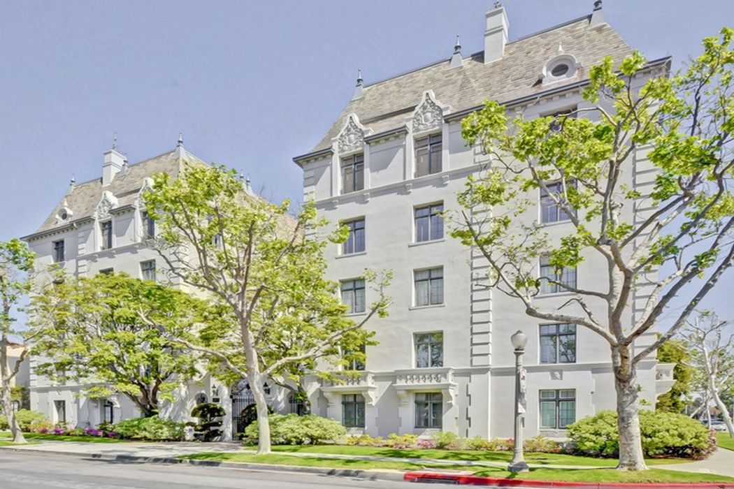 308 N. Sycamore Avenue Unit 106, Los Angeles, CA 90036 Sotheby's