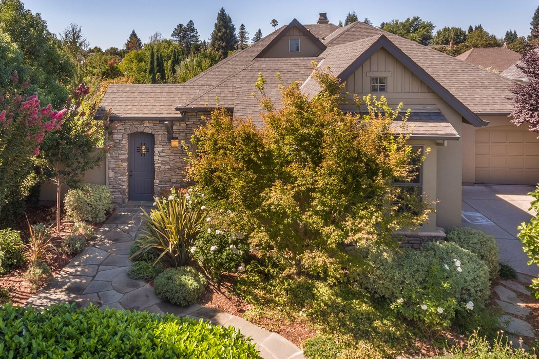 625 6th St E, Sonoma, CA 95476 Sotheby's International Realty, Inc.