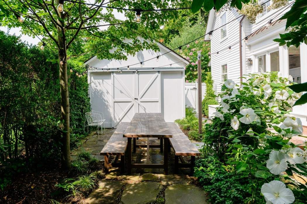 Sag Harbor Village, John Street Beauty Sag Harbor, NY 11963 Sotheby's