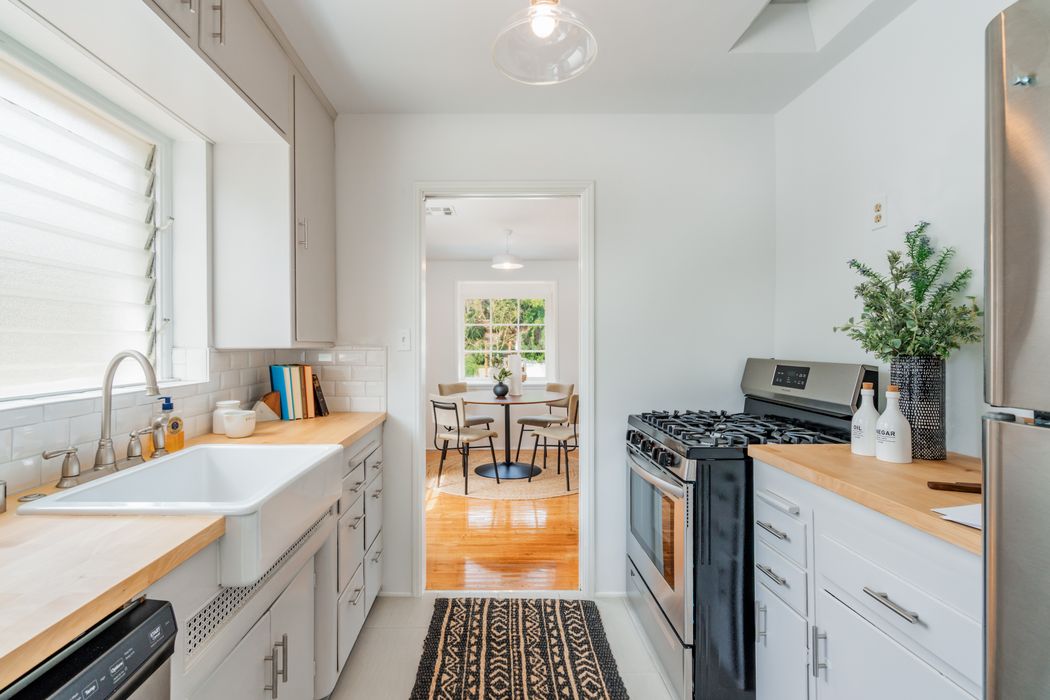 6320 Church Street Los Angeles, CA 90042