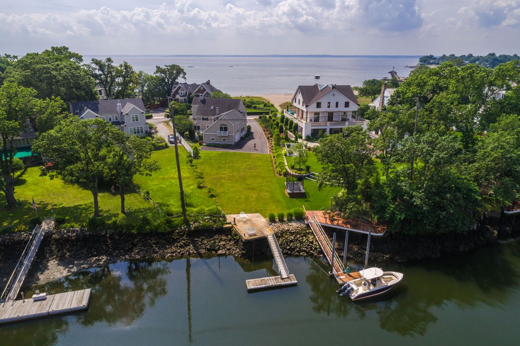 224 Byram Shore Road, Greenwich, CT 06830 Sotheby's International
