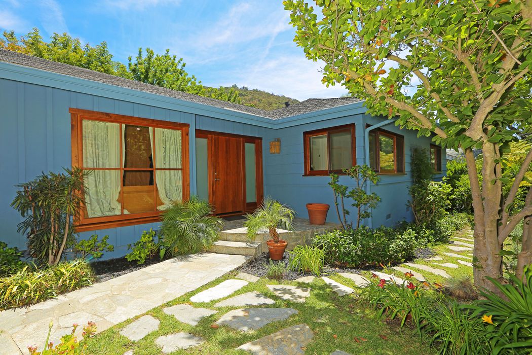 ranch homes for sale in hollister ca