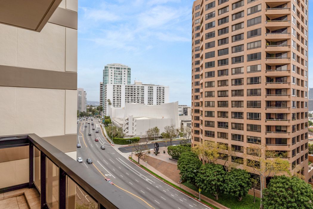 10445 Wilshire Boulevard Unit 906, Los Angeles, CA 90024 Sotheby's