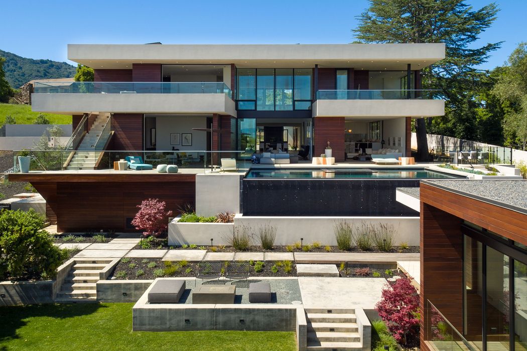 10718 Mora Dr, Los Altos Hills, CA 94024 Sotheby's International