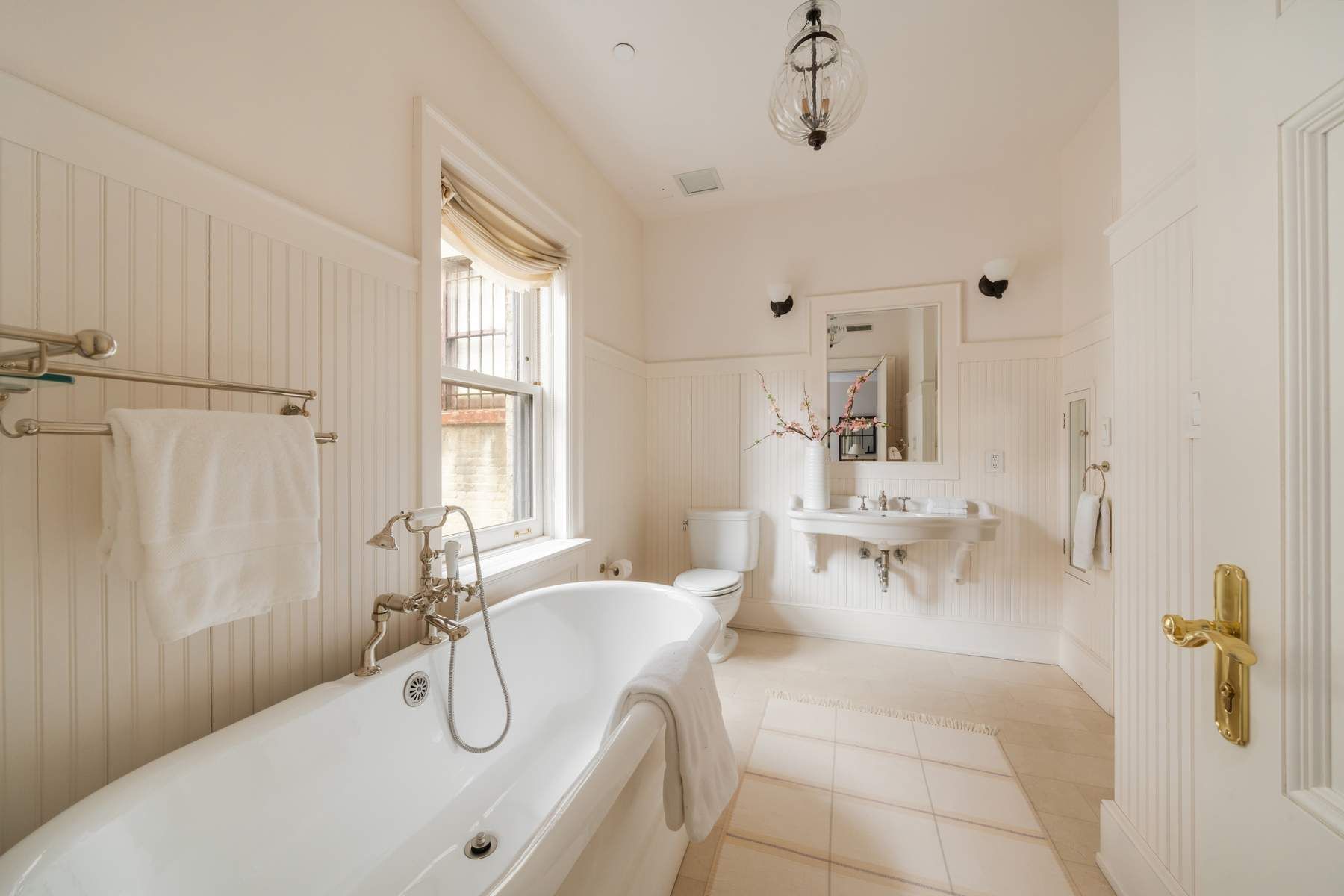 41 Riverside Drive, New York, NY 10023