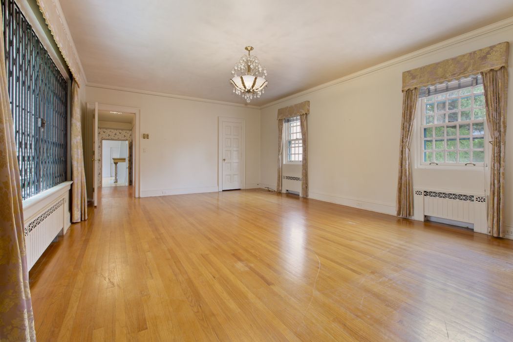 El Rancho De La Mariposa, Taos, NM 87571 Sotheby's International