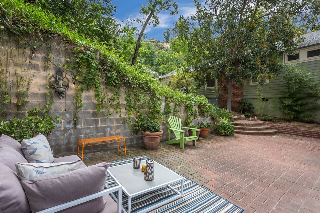 8821 Lookout Mountain Avenue, Los Angeles, CA 90046 Sotheby's