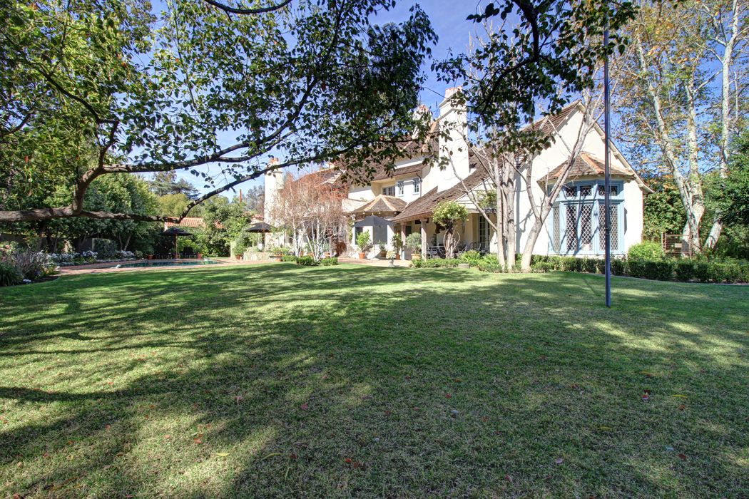 233 Hillside Road, South Pasadena, CA 91030 Sotheby's International
