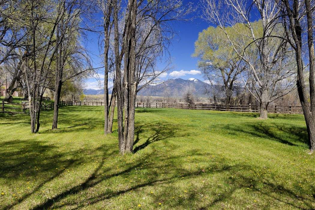Turtle Walk, Taos, NM 87571 Sotheby's International Realty, Inc.