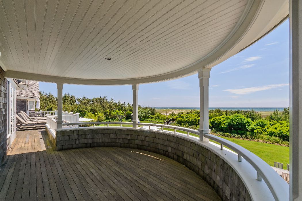 Oceanfront Classic Beach House Southampton, NY 11968 Sotheby's