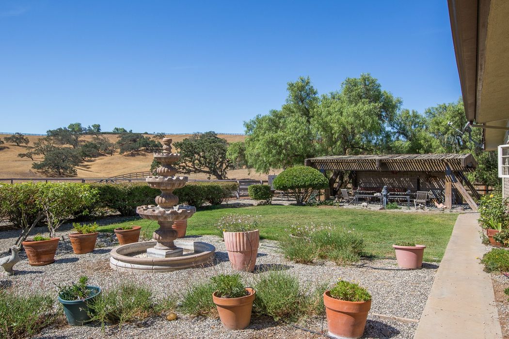 Rancho Estates Charmer Santa Ynez, CA 93460 | Sotheby's International ...