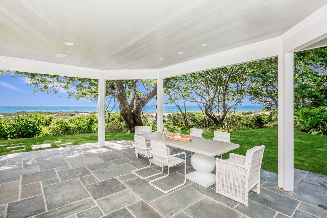 32 Windmill Lane, East Hampton, NY 11937 Sotheby's International