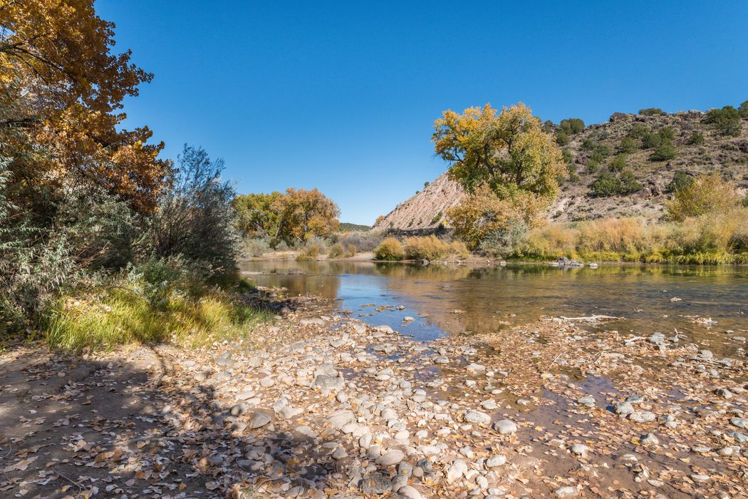 Embudo Station, Embudo, NM 87531 Sotheby's International Realty, Inc.