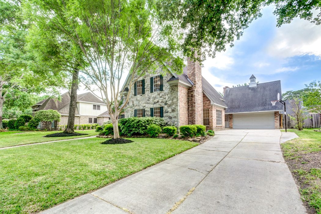 2719 Cedarville Drive, Kingwood, TX 77345 Martha Turner Sotheby's