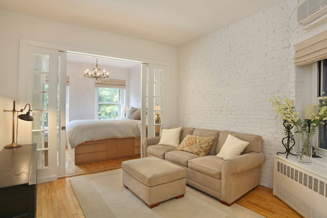 77 Perry Street Apt 2b, New York, NY 10014 Sotheby's International