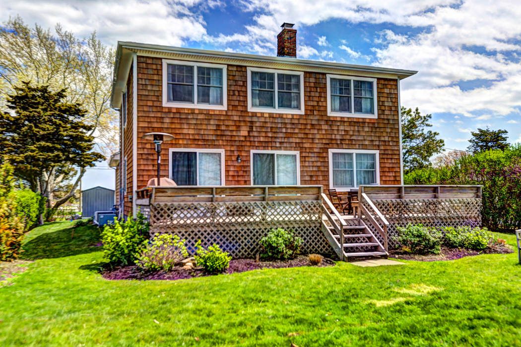 WATERFRONT WITH SUNSETS Southampton, NY 11968 Sotheby's International