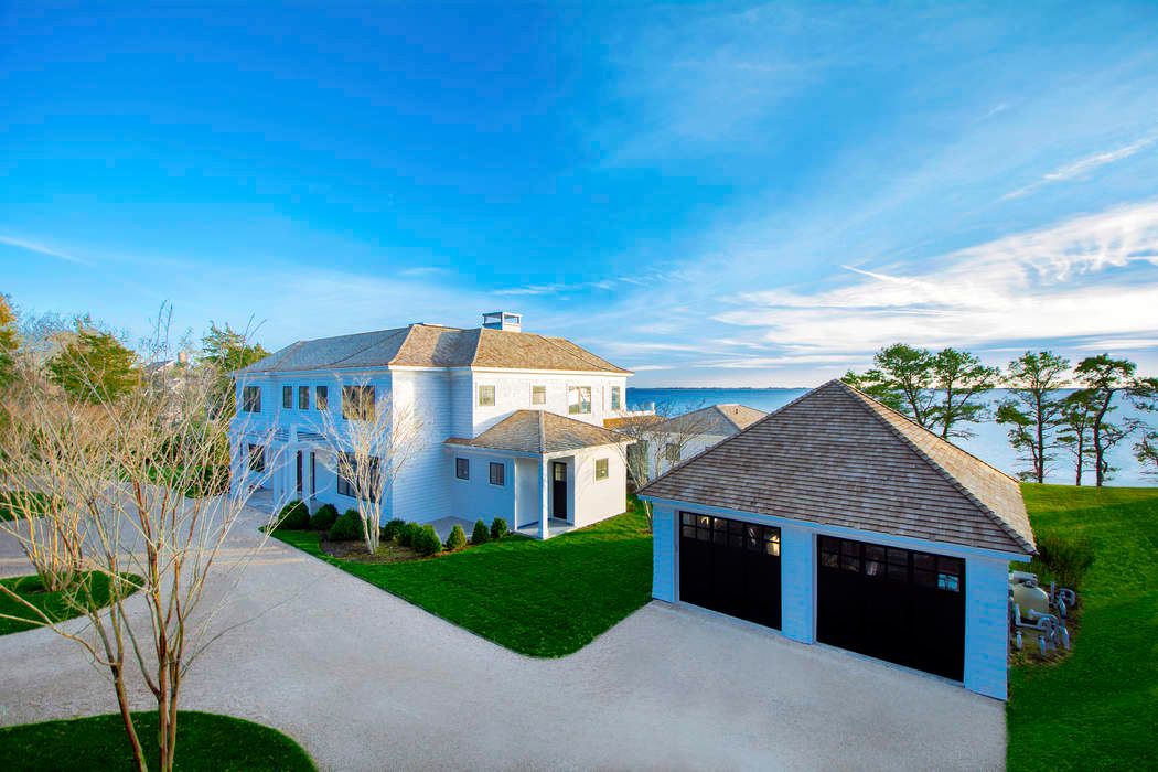 32 Westway Drive, Southampton, NY 11968 Sotheby's International