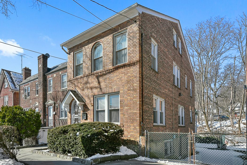 6031 Delafield Avenue, Riverdale, NY 10471 Sotheby's International