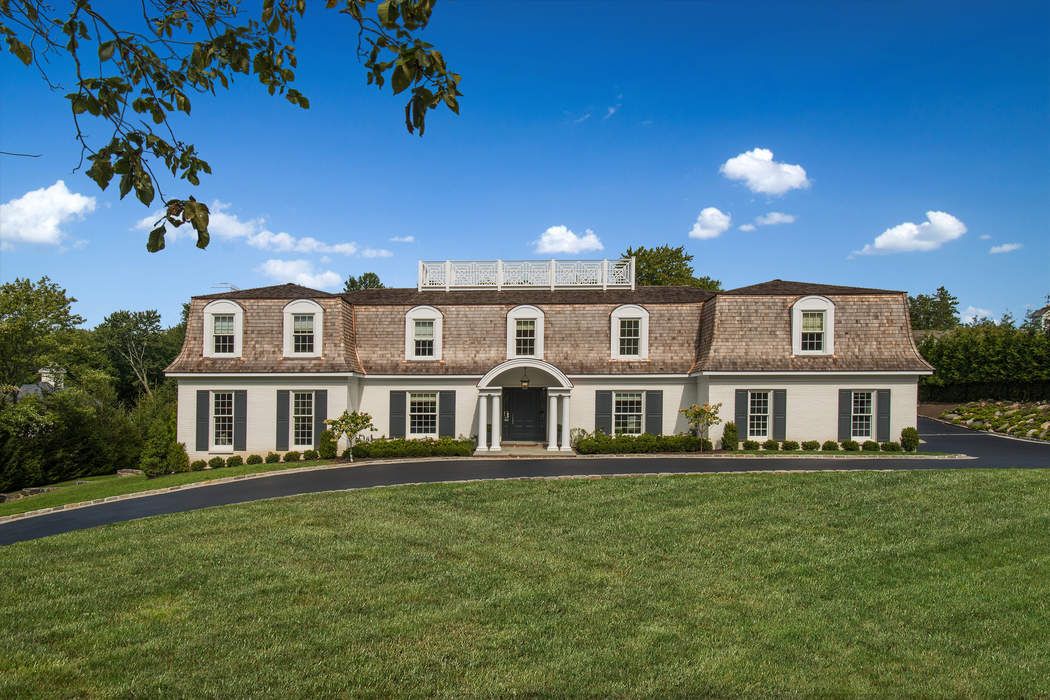 5 Lindsay Drive, Greenwich, CT 06830 Sotheby's International Realty, Inc.