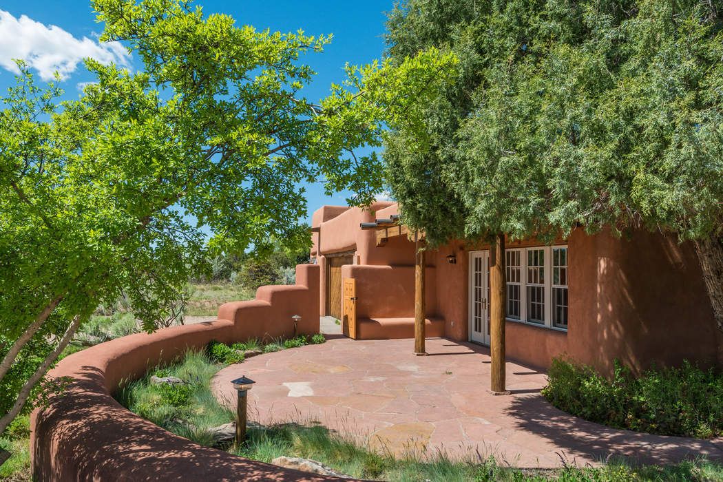 1006 Old Santa Fe Trail, Santa Fe, NM 87505 Sotheby's International