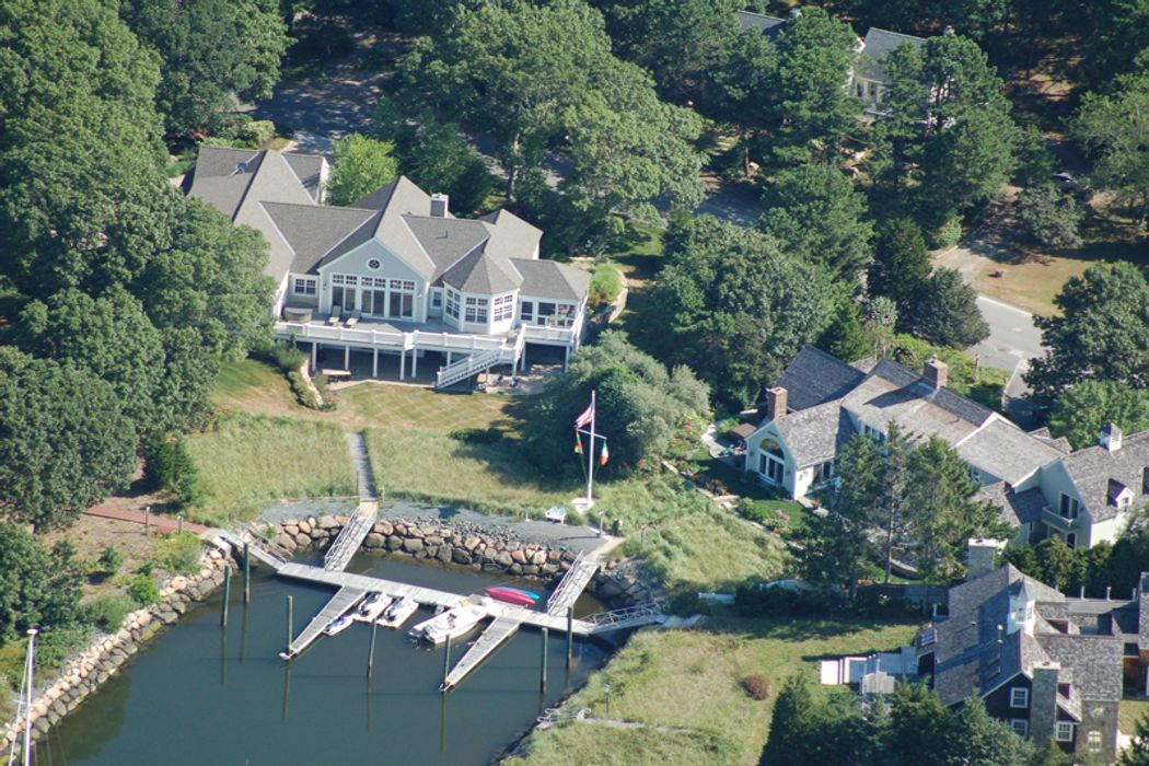 10 Fiddlers Cove Road, North Falmouth, MA 02556 Sotheby's International Realty, Inc.