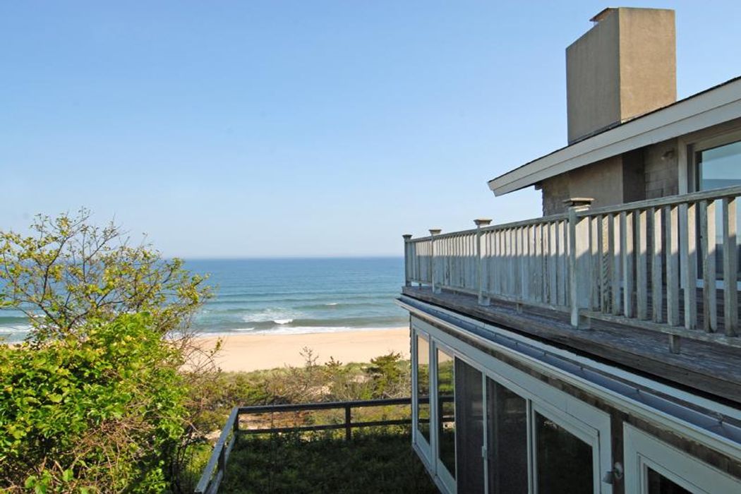 Montauk Oceanfront Montauk, NY 11954 Sotheby's International Realty, Inc.