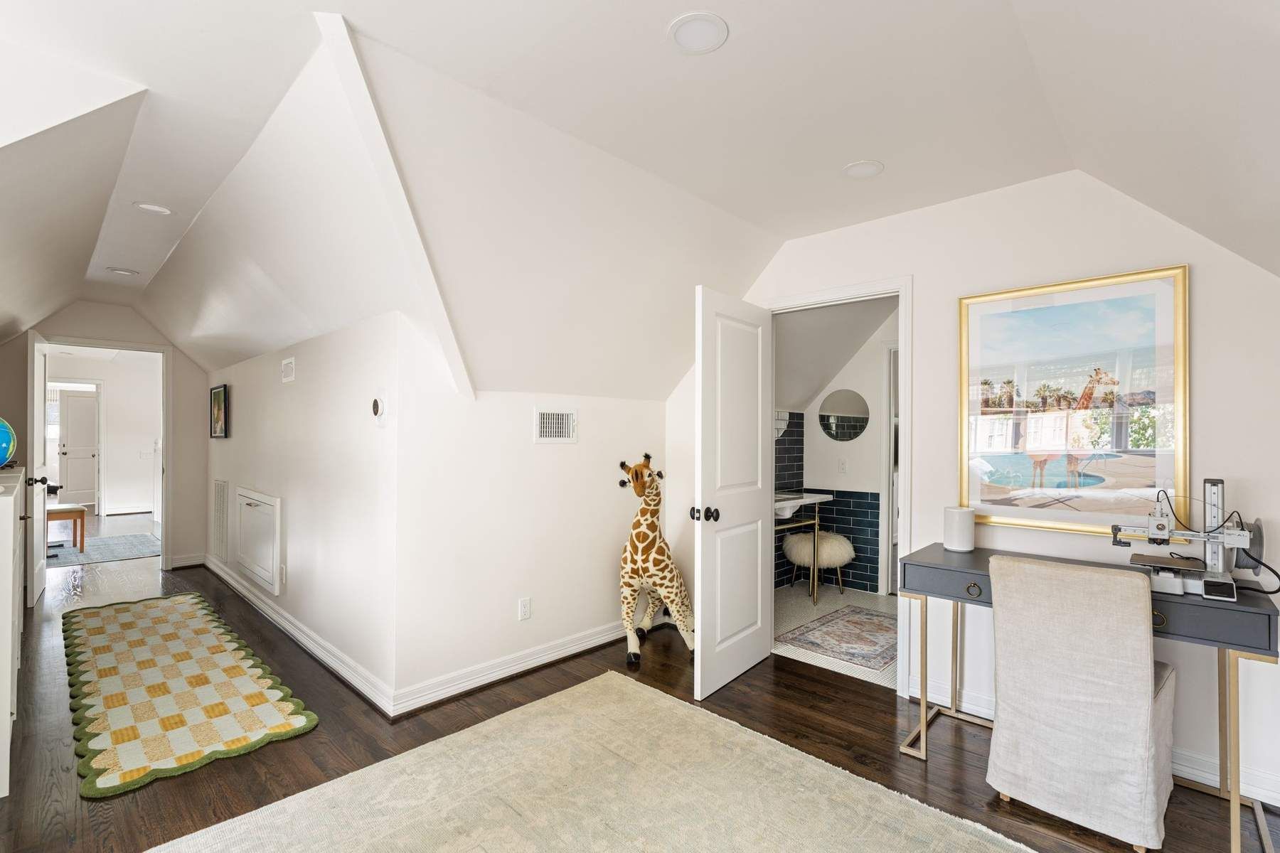 2105 Pelham Drive, Houston, TX 77019