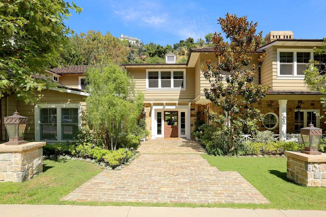 1262 Moraga Drive, Los Angeles, CA 90049 Sotheby's International