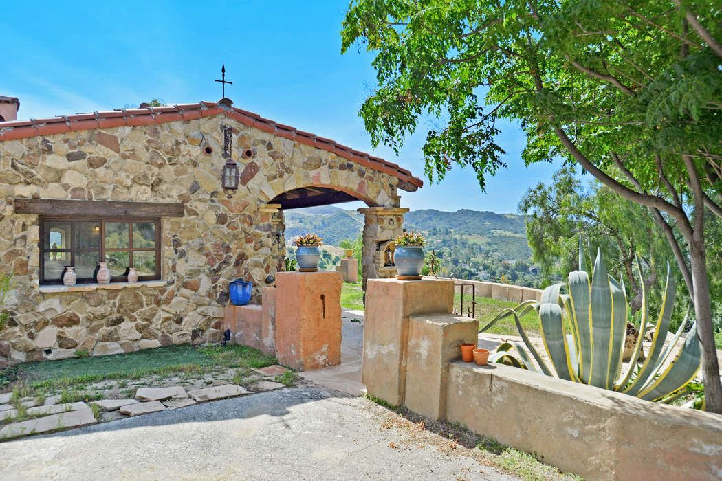 2266 N. Topanga Canyon Blvd, Topanga, CA 90290 Sotheby's