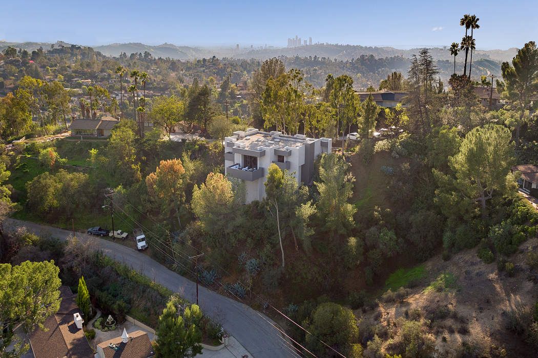 130 Kenworthy Drive, Pasadena, CA 91105 Sotheby's International