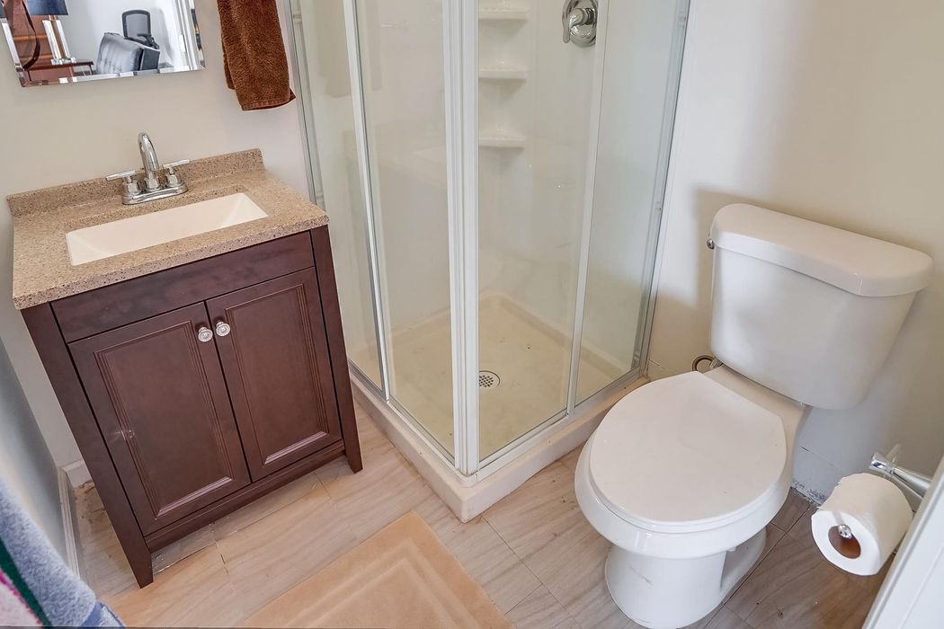 2134 El Sereno Avenue Altadena, CA 91001