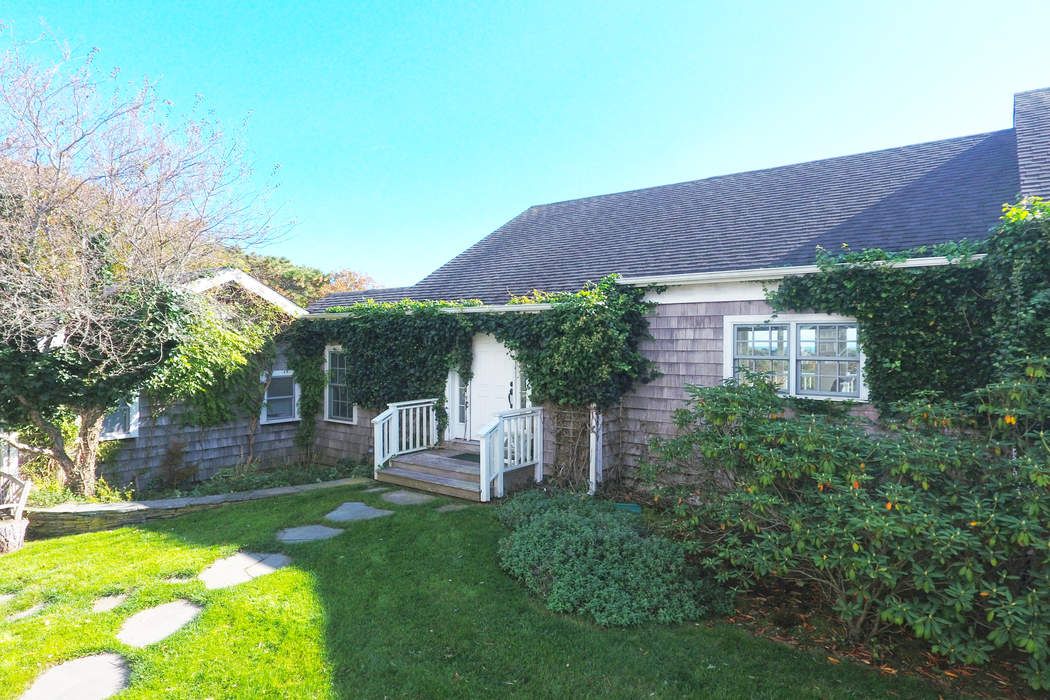 211 Bluff Road, Amagansett, NY 11930 Sotheby's International Realty, Inc.