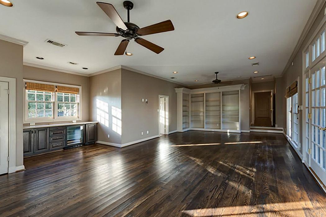 6007 Green Tree Road, Houston, TX 77057 Martha Turner Sotheby's